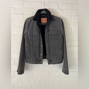 Levi's Women’s Small Black Denim Sherpa Jacket Good Condition